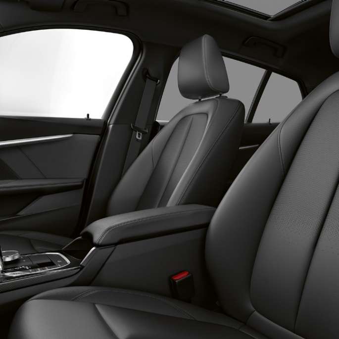 Sedili in pelle “Dakota”. BMW Serie 1, Versione Luxury, interni con sedili in pelle “Dakota”.
