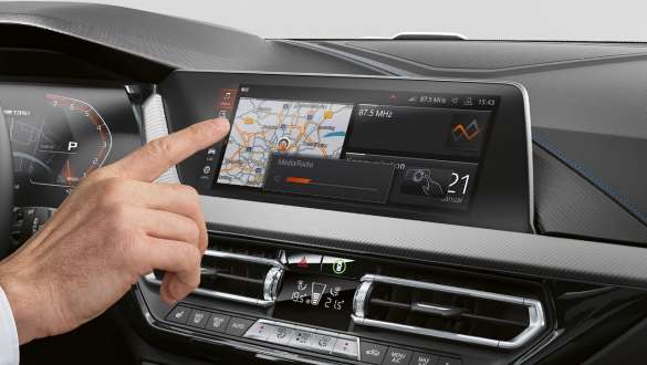 BMW Gesture Control F40. BMW Serie 1 con BMW Gesture Control F40.