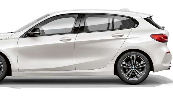 Shadow Line BMW Individual lucida F40. BMW Serie 1, Versione Sport con Shadow Line BMW Individual lucida F40.