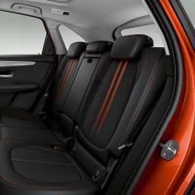 Sedile posteriore della BMW Serie 2 Active Tourer F45 Sedile posteriore della BMW Serie 2 Active Tourer F45 2018 abitacolo