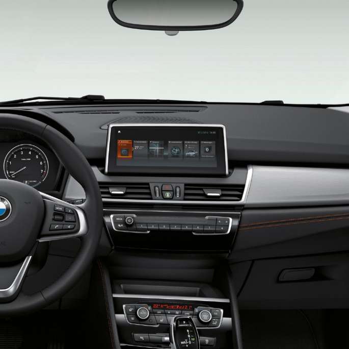 Cockpit della BMW Serie 2 Active Tourer Versione Sport Cockpit della BMW Serie 2 Active Tourer Versione Sport 220i F45 2018