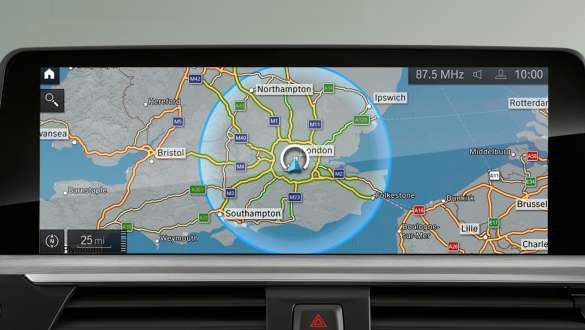 BMW 225xe Active Tourer F45 ibrida Plug-in Sistema di navigazione BMW 225xe Active Tourer F45 ibrida Plug-in Sistema di navigazione primo piano