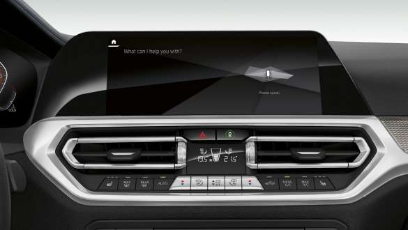 BMW Serie 3 Berlina, BMW Intelligent Personal Assistant G20 Primo piano frontale del cockpit della BMW Serie 3 Berlina con BMW Intelligent Personal Assistant G20.