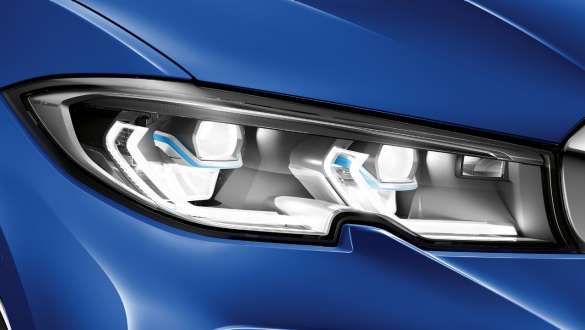BMW Serie 3 Berlina, BMW Laserlight Primo piano laterale del gruppo ottico anteriore sinistro con BMW Laserlight.