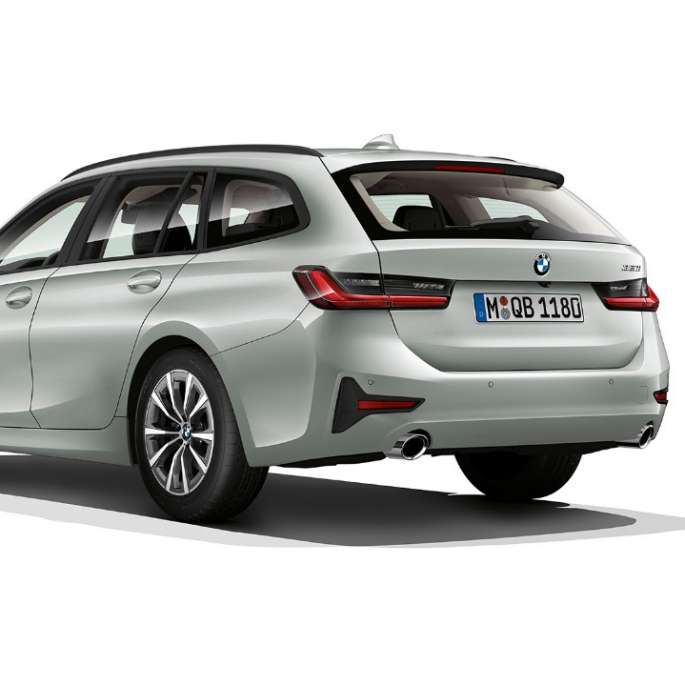 Versione Advantage vista posteriore a tre quarti BMW Serie 3 Touring, versione Advantage, vista posteriore a tre quarti