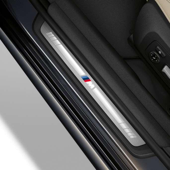 Versione M Sport, listello battitacco BMW Serie 3 Touring, versione M Sport, listello battitacco