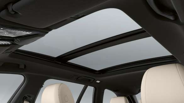 Tetto panoramico in vetro della BMW Serie 5 Touring G31 Tetto panoramico in vetro della BMW Serie 5 Touring G31 Facelift 2020, interni