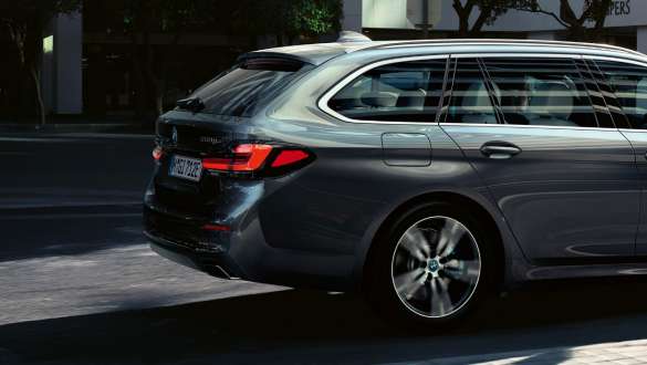 Sospensioni pneumatiche dell’assale posteriore regolabili della BMW Serie 5 Touring G31 Sospensioni pneumatiche dell’assale posteriore regolabili della BMW Serie 5 Touring G31 Facelift 2020