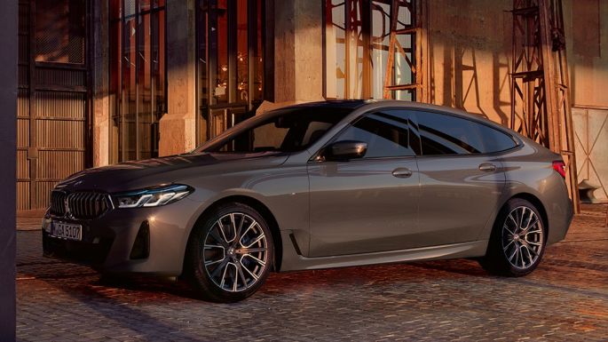 Silhouette della BMW Serie 6 Gran Turismo G32 2020 BMW Serie 6 Gran Turismo 640i xDrive G32 2020 Bernina Grey in vista laterale