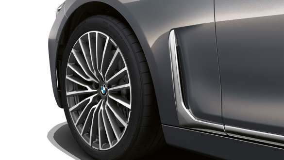 BMW Serie 7 Berlina, Air Breather BMW Serie 7 Berlina: Primo piano degli Air Breather