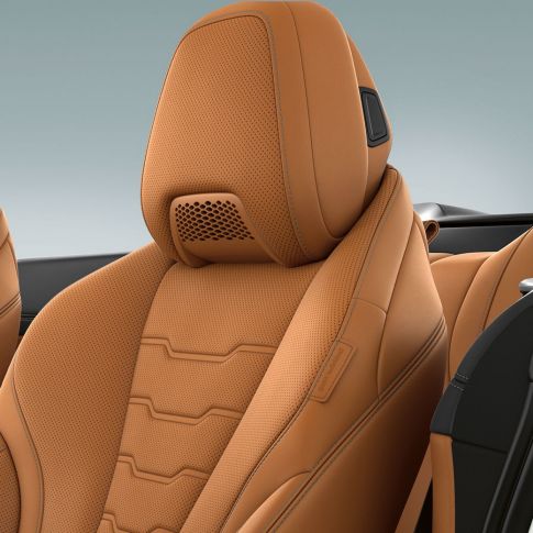 Nuova BMW M850i xDrive, sedile multifunzione con air collar, Pelle Merino Cognac G14. Nuova BMW M850i xDrive, sedile multifunzione con air collar, Pelle Merino Cognac G14.