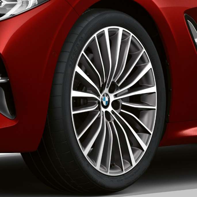 Versione base, ruote Nuova BMW Serie 8 Gran Coupé, versione base, ruote