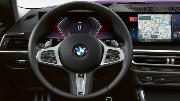 Volante in pelle M della BMW M240i xDrive Coupé G42 2021 BMW M240i xDrive Coupé G42 2021 volante in pelle M