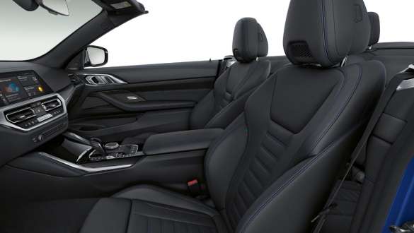 Sedili sportivi M della BMW M440i xDrive Cabrio G23 2020 Sedili sportivi M della BMW M440i xDrive Cabrio G23 2020, interni, primo piano