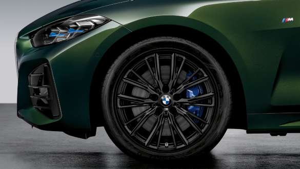 Cerchio in lega leggera da 18" M Performance styling a doppi raggi nº 796 M in Jet Black opaco della BMW M440i xDrive Cabrio G23 2020 Cerchio in lega leggera da 18" M Performance styling a doppi raggi nº 796 M in Jet Black opaco della BMW M440i xDrive Cabrio G23 2020
