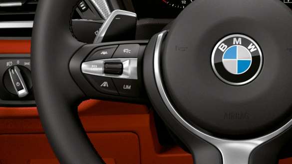 Volante in pelle della BMW X2 M35i SUV F39 Volante in pelle della BMW X2 M35i SUV 2018 F39 interni