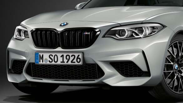 Grembialatura anteriore M specifica per le versioni M della BMW M2 M Competition F87 Grembialatura anteriore specifica per le versioni M della BMW M2 Competition F87 2018 Hockenheim Silver metallizzato, vista anteriore