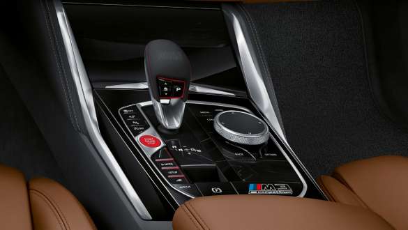 Cambio Steptronic M a 8 rapporti della BMW M3 Competition Berlina G80 2020 BMW M3 Competition Berlina G80 2020 Cambio Steptronic a 8 rapporti Primo piano del selettore marce
