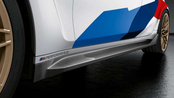 Inserto nel fascione laterale M Performance in carbonio della BMW M3 Berlina G80 2020 BMW M3 Berlina G80 2020 Inserto nel fascione laterale M Performance in carbonio Primo piano