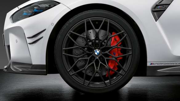 Cerchi forgiati da 20"/21" M Performance nº 1000 M in Jet Black opaco della BMW M3 Berlina G80 2020. BMW M3 Berlina G80 2020 Cerchi forgiati da 20"/21" M Performance styling a raggi incrociati nº 1000 M in Jet Black opaco Primo piano