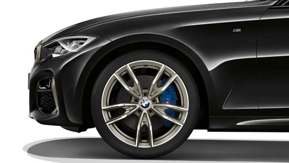 BMW M340i xDrive Touring (G21), cerchi in lega leggera da 19'' M, styling a doppi raggi n° 792 M bicolore BMW M340i xDrive Touring (G21), cerchi in lega leggera da 19'' M, styling a doppi raggi n° 792 M bicolore