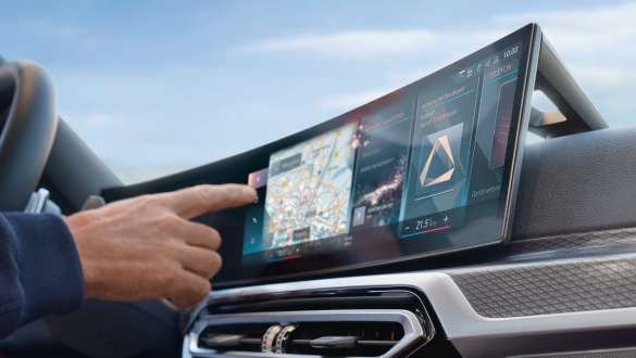 BMW Curved Display BMW Curved Display della BMW M340i xDrive e M340d xDrive Touring G21