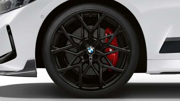 Cerchio forgiato M Performance da 20", styling a Y 795 M Jet Black opaco Cerchio forgiato M Performance da 20”, styling a Y 795 M Jet Black opaco della BMW M340i xDrive e della M340d xDrive Touring G21