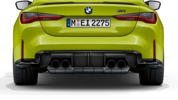 Impianto di scarico sportivo M della BMW M4 Competition Coupé G82 2020 BMW M4 Competition Coupé G82 2020 M Impianto di scarico sportivo M Vista posteriore