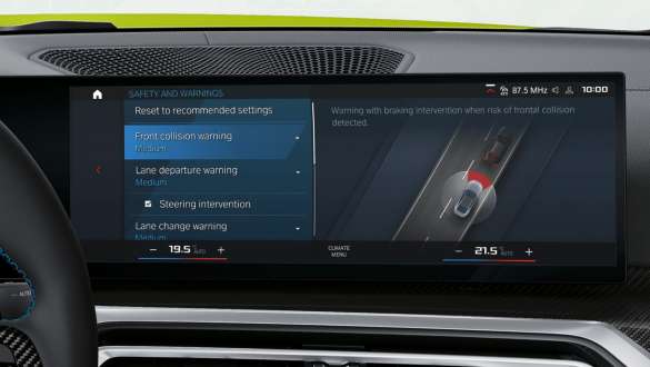 Driving Assistant Professional della BMW Serie 4 Coupé Automobili M G82 G22 Automobili M BMW Serie 4 Coupé G82 G22 Driving Assistant Professional