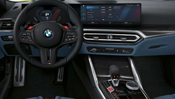 Panello comandi della consolle centrale della BMW M4 Coupé G82 2020 BMW M4 Coupé G82 2020 Panello comandi della consolle centrale