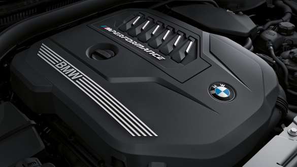 Motore benzina BMW M TwinPower Turbo della BMW M440i xDrive Coupé G22 2020 BMW M440i xDrive Coupé G22 2020 Motore benzina BMW M TwinPower Turbo a 6 cilindri in linea Primo piano