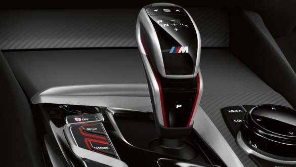 BMW M5 Competition con M Setup F90 2020 BMW M5 Competition con M Setup F90 LCI Facelift 2020 Interni Selettore marce