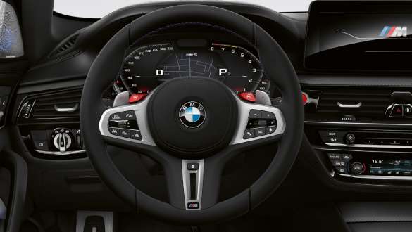 Volante in pelle M della BMW M5 Competition F90 2020 Volante in pelle M della BMW M5 Competition F90 LCI Facelift 2020 cockpit