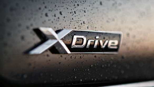 BMW X6 M50i con xDrive. BMW X6 M50i con trazione integrale intelligente xDrive.
