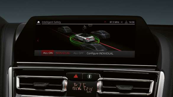 Driving Assistant Professional F91. Automobili BMW Serie 8 Cabrio M con Driving Assistant Professional F91.