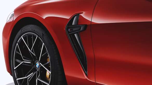 Air Breather specifico M in nero F91. BMW M8 Competition Cabrio con Air Breather specifico M F91.