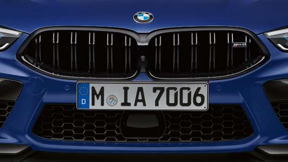 Calandra frontale specifica M F92. BMW M8 Competition Cabrio con calandra frontale specifica M F92.