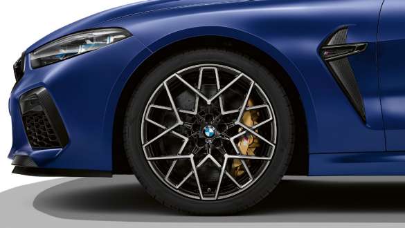 Cerchi in lega leggera M da 20” 813 M F92. BMW M8 Competition Coupé con cerchi in lega leggera M da 20” 813 M F92.