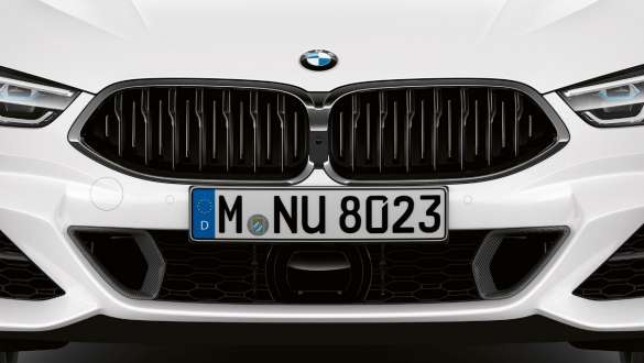 Pacchetto aerodinamico M della BMW M850i xDrive Gran Coupé G16 Kit aerodinamico M della BMW M850i xDrive Gran Coupé G16 2019 BMW Individual Mineral White metallizzato, vista frontale