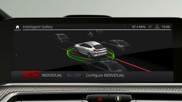 Automobile BMW X6 M con Driving Assistant Professional F96 Driving Assistant Professional delle automobili BMW X6 M F96 2020 SUV Abitacolo