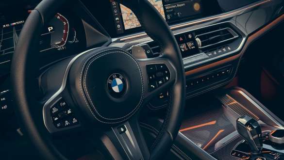 BMW X6 M50i Cambio sportivo Steptronic G06 BMW X6 M50i G06 2018 SUV Cambio Steptronic Sportivo Cockpit M volante in pelle M.