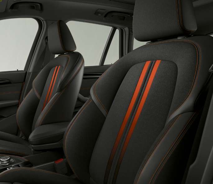BMW X1, Versione Sport, imbottitura BMW X1, Versione Sport, interni con primo piano dell’imbottitura