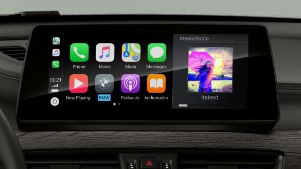 BMW X1, predisposizione per Apple CarPlay®. F48 BMW X1, interni con predisposizione per Apple CarPlay® con concetto di visualizzazione e gestione. F48