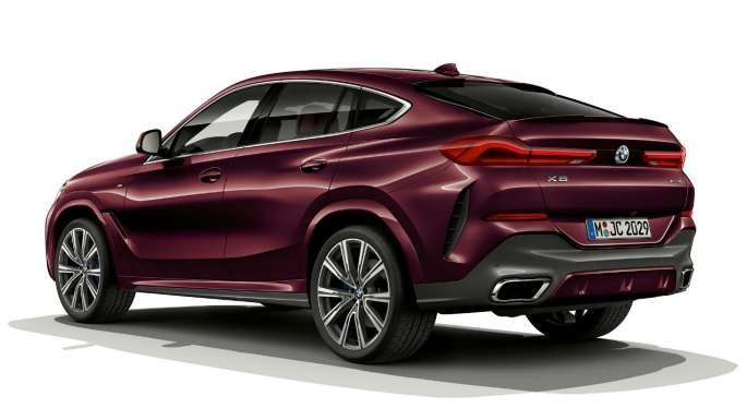 BMW X6 with BMW Individual, rear G06. BMW X6 with BMW Individual in three-quarter rear perspective G06.