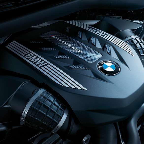 Motori della BMW X6 G06. Primo piano del motore della BMW X6 G06.