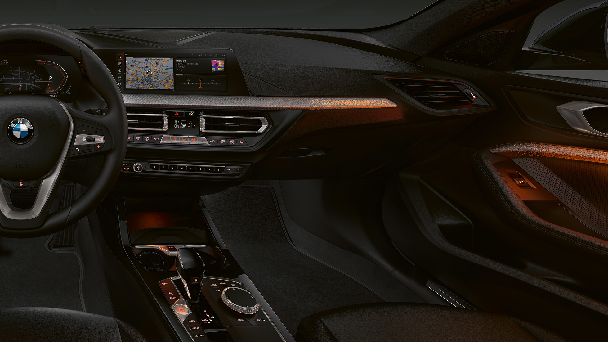 Modanature interne “Illuminated Nizza” F40. BMW Serie 1, Versione Luxury, modanature interne ‘”lluminated Nizza” F40.