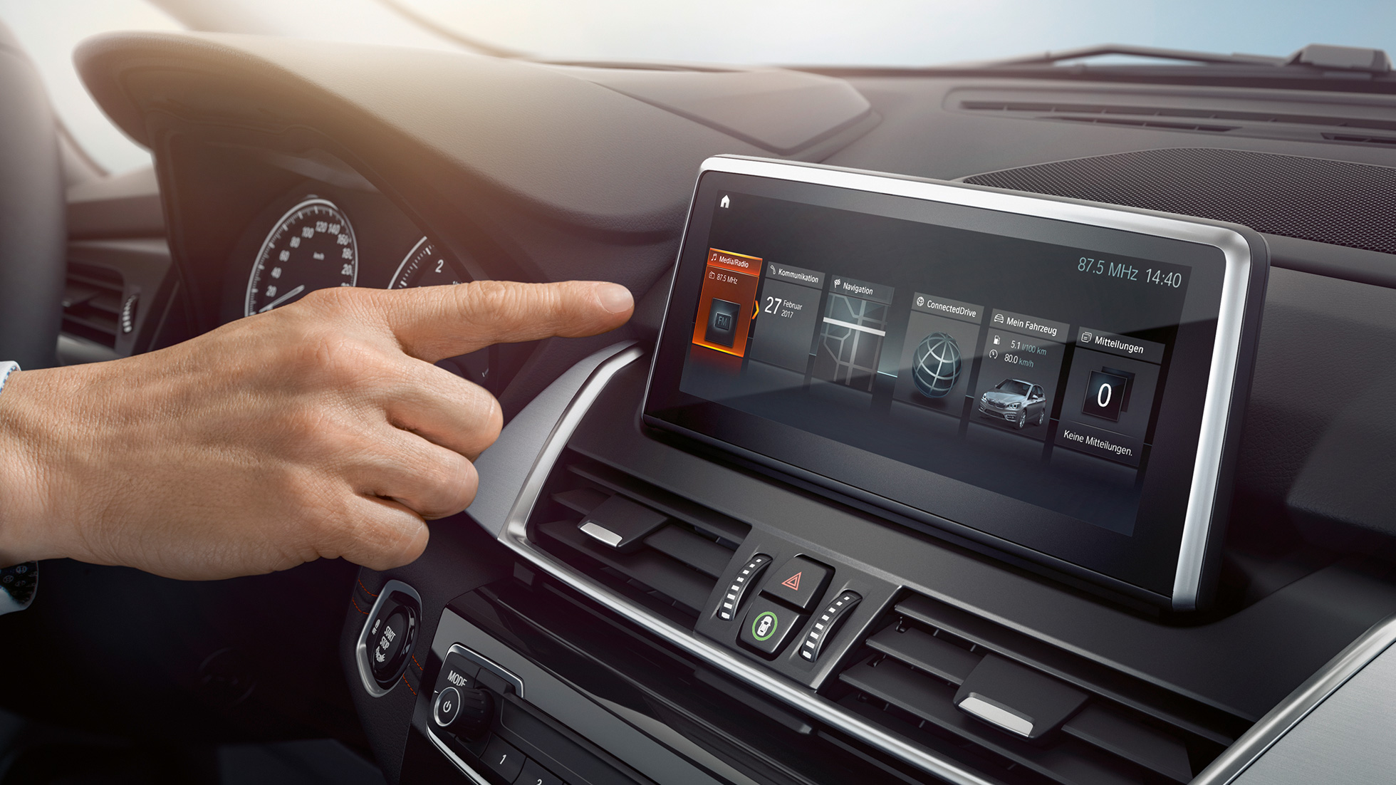 BMW Personal CoPilot della BMW Serie 2 Active Tourer F45 BMW Personal CoPilot della BMW Serie 2 Active Tourer F45 2018 Control Display abitacolo