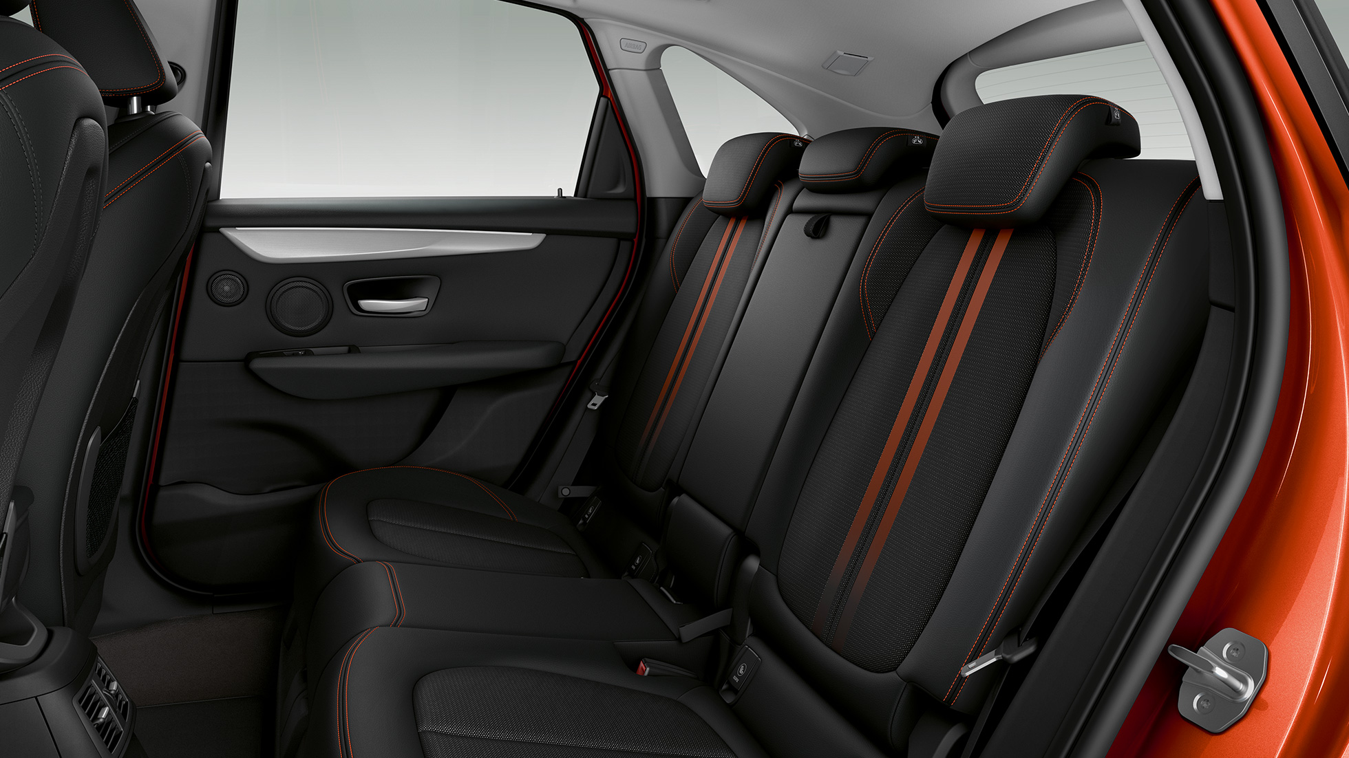 Sedile posteriore della BMW Serie 2 Active Tourer F45 Sedile posteriore della BMW Serie 2 Active Tourer F45 2018 abitacolo