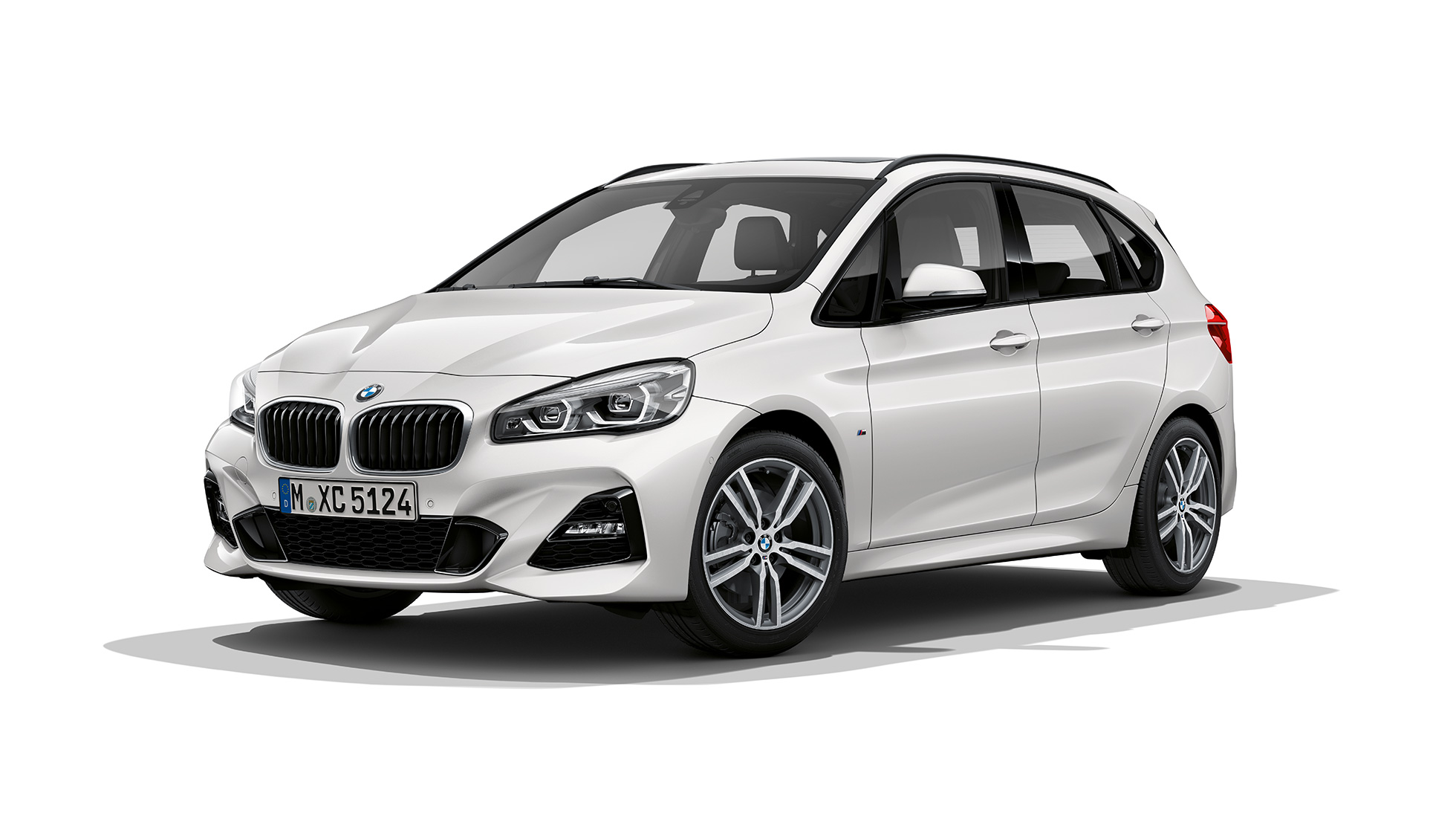 BMW Serie 2 Active Tourer Versione M Sport F45 BMW Serie 2 Active Tourer bianco 220d xDrive Versione M Sport F45 2018 Mineral White metallizzato vista anteriore a tre quarti