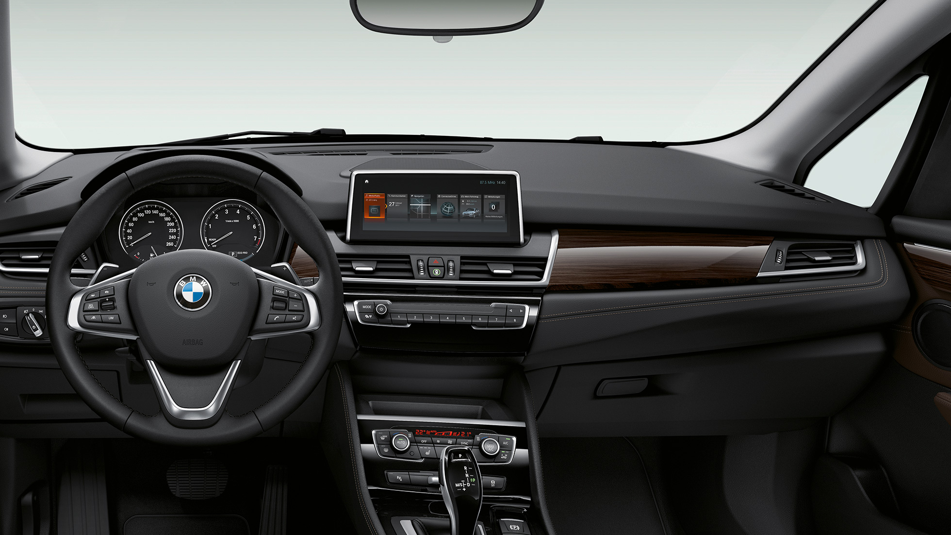 Cockpit della BMW Serie 2 Active Tourer Versione Luxury F45 Cockpit della BMW Serie 2 Active Tourer Versione Luxury 225i xDrive F45 2018